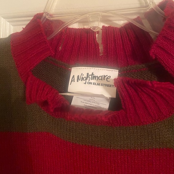 Freddy Krueger sweater - Picture 3 of 5